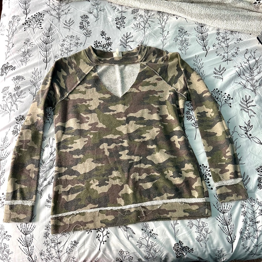 Camo v-neck sweater